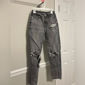 High-Waisted American Eagle Jeans Lightly Ripped Straight Leg